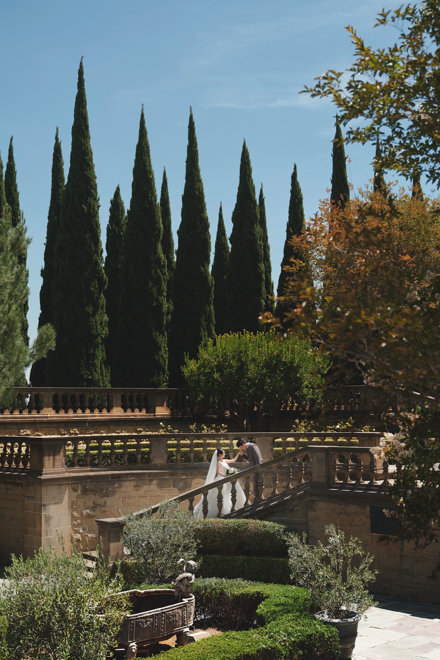 Xinxu and Weiyi together in front of Greystone greenery